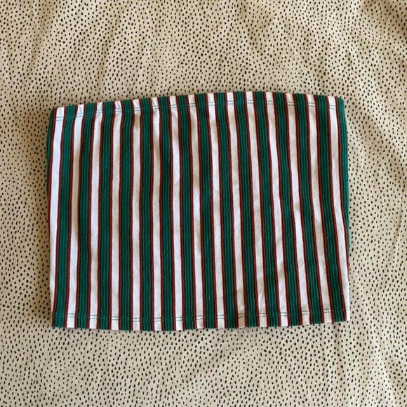 Me to We Crop Top - Picture 1 of 3